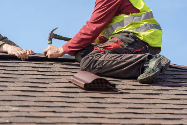 Best Roof Gutter Cleaning  in Sunriver, OR